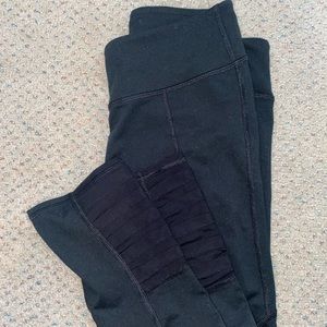 Black Fabletics Crop Leggings! size S